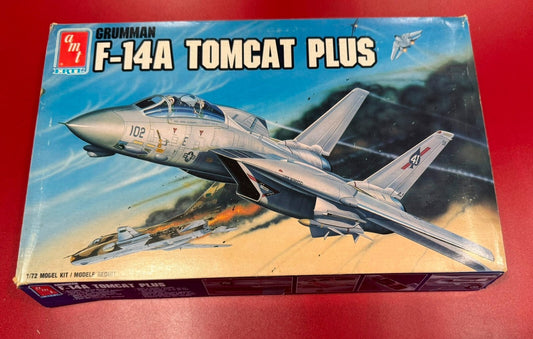 AMT. GRUMMAN F-14A TOMCAT PLUS. 1/72 SCALE. No. 8827