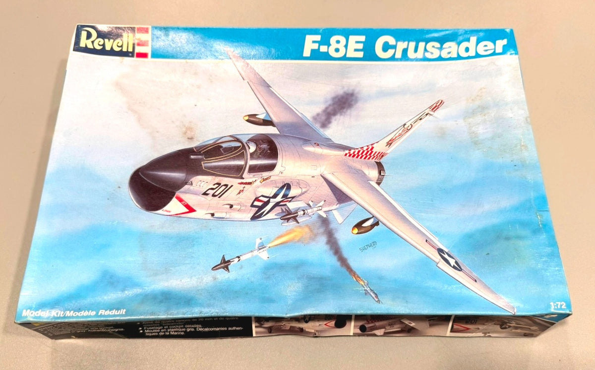 Revell Vought F-8E Crusader 1/72 Scale U.S. Navy Fighter Aircraft Model Kit 4364