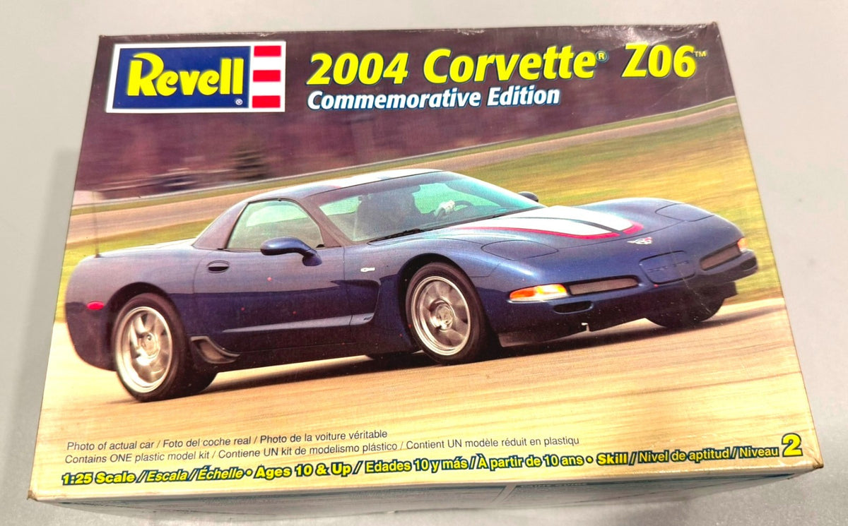 Revell 2004 Chevrolet Corvette Z06 Commemorative Edition 1/25 Model Kit #85-2827