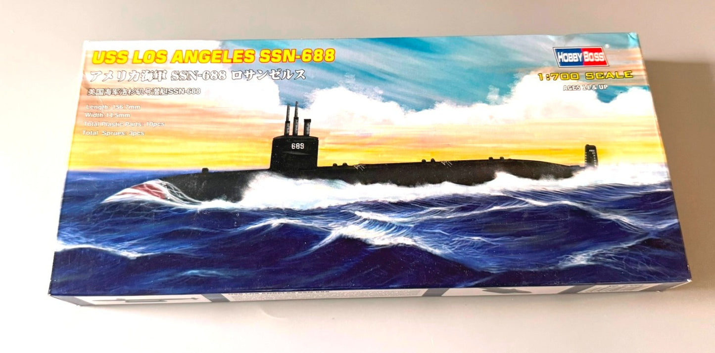 Hobby Boss 87014 USS Los Angeles SSN-688 Nuclear Submarine 1/700 Model Kit