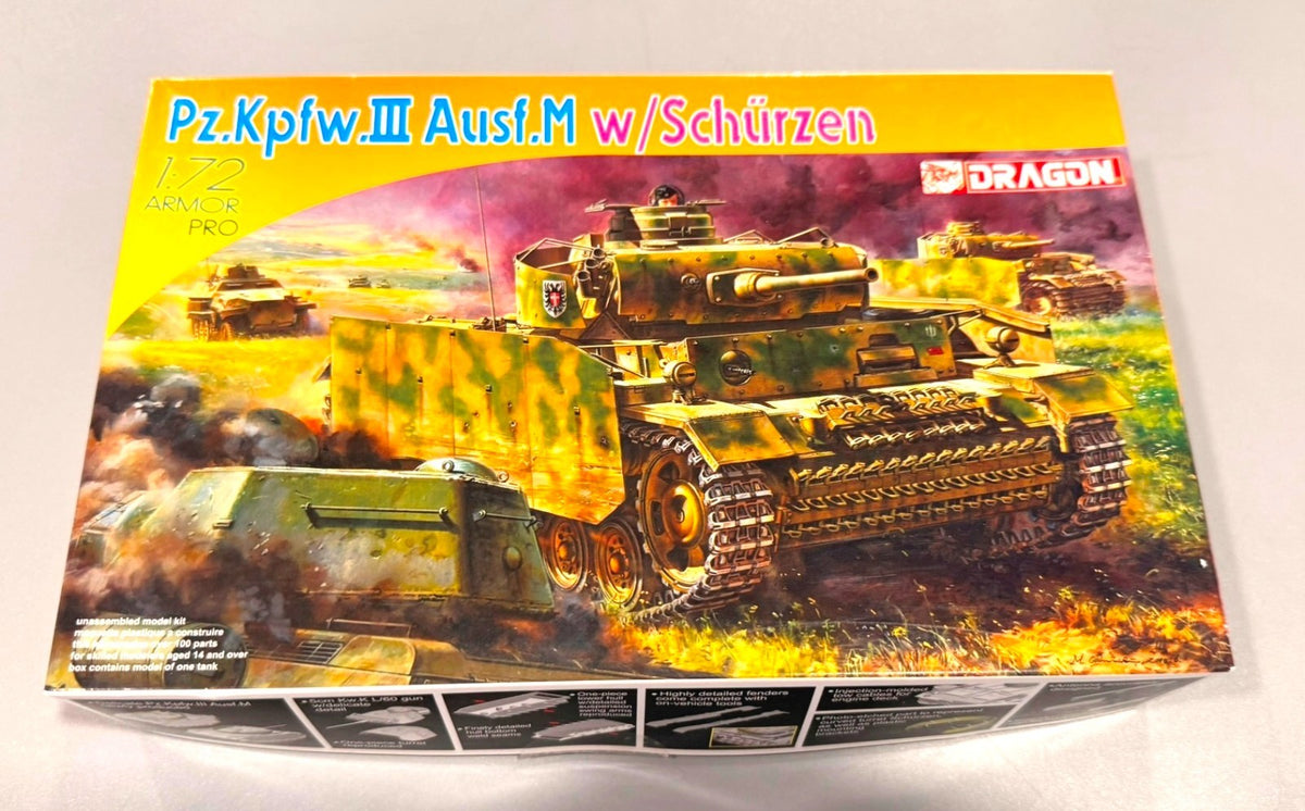 Dragon Pz.Kpfw. III Ausf. M w/Schürzen 1:72 Scale Armor Pro Model Kit #7323