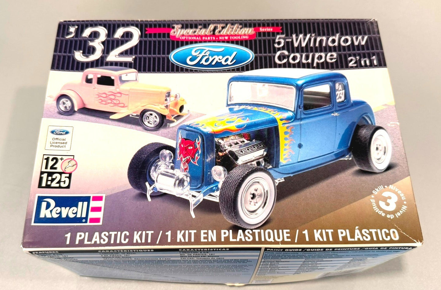 Revell Special Edition ’32 Ford 5-Window Coupe 2-in-1. 1/25  Model Kit #85-4228