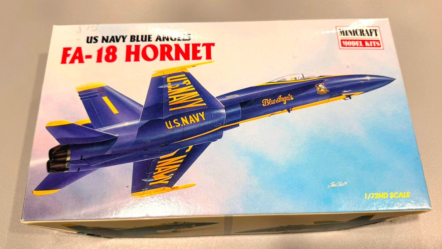 MINICRAFT. US NAVY BLUE ANGELS FA-18 HORNET.  1/72 SCALE. ITEM 11624.