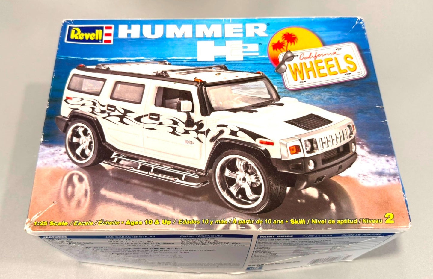 REVELL. HUMMER H2. 1/25. MODEL KIT. SKILL LEVEL 2. KIT #2867.