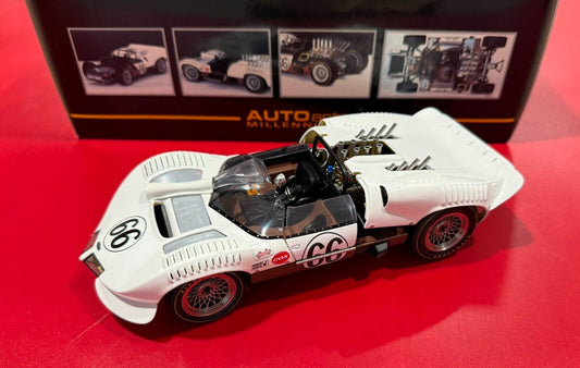 AUTOart. MILLENIUM CHAPARRAL 2.  1/18 SCALE.