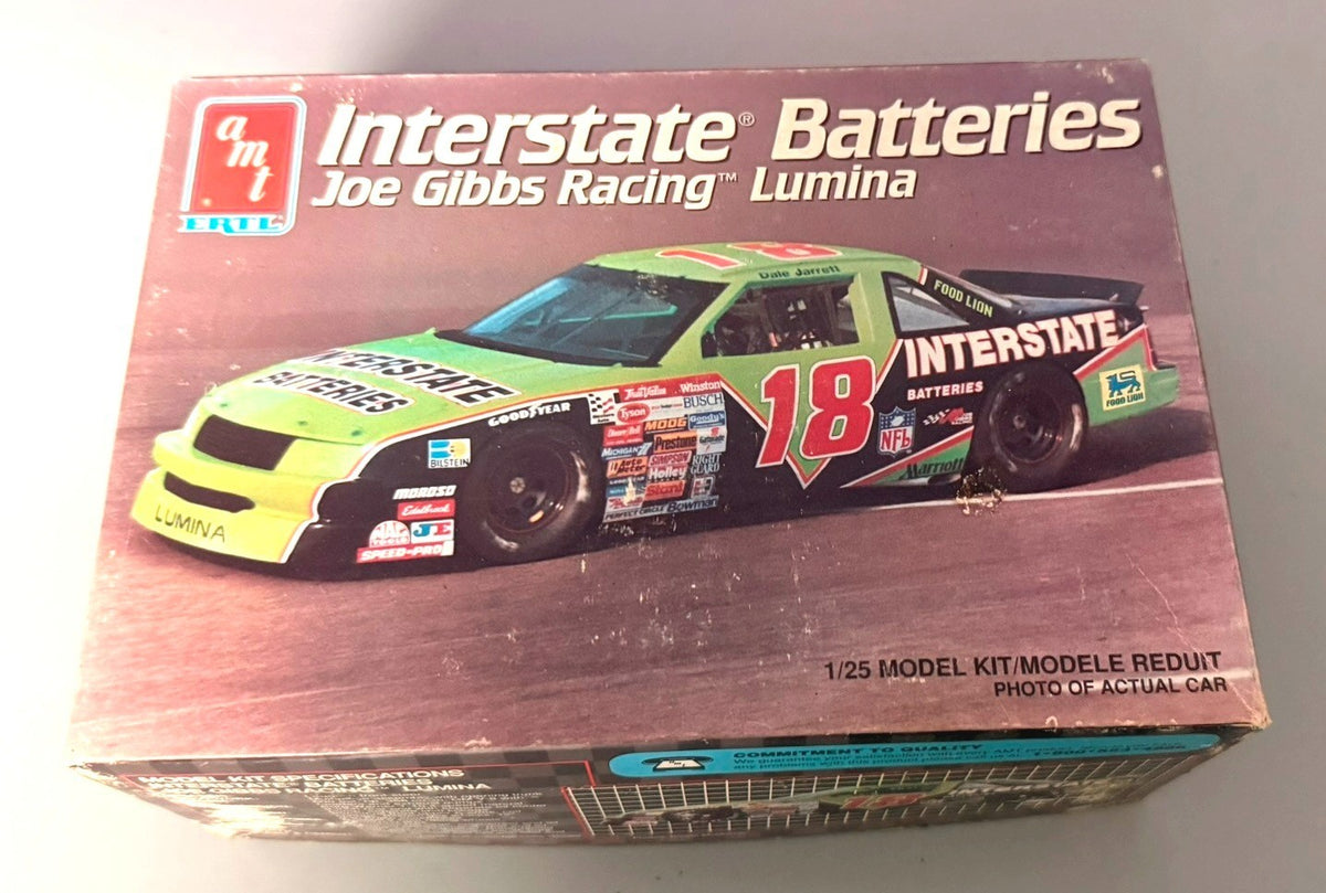 AMT Ertl 8752 Interstate Batteries Joe Gibbs Racing Lumina 1/25 Model Kit