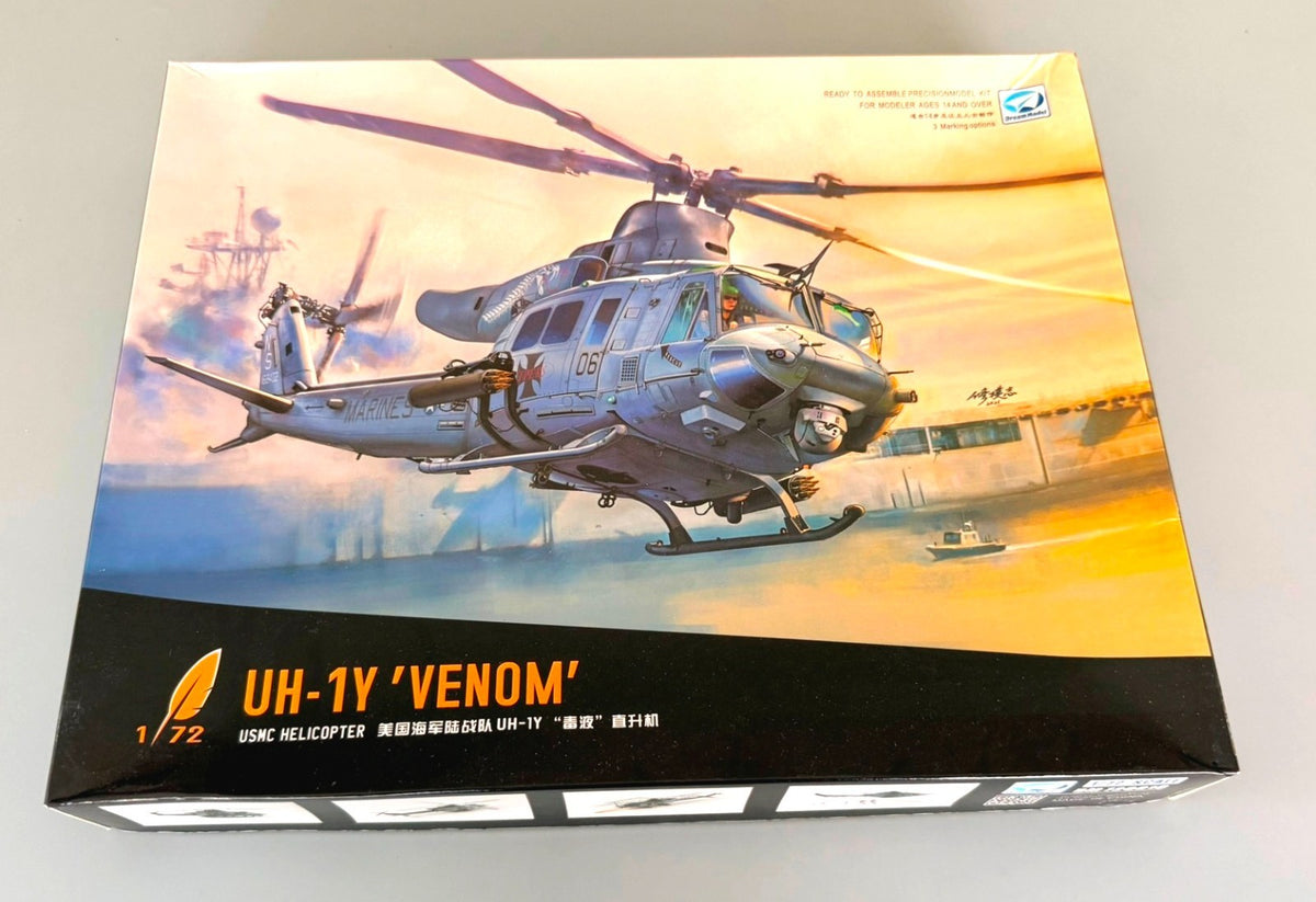 DreamModel UH-1Y Venom USMC Helicopter 1/72 Scale Model Kit DM720018