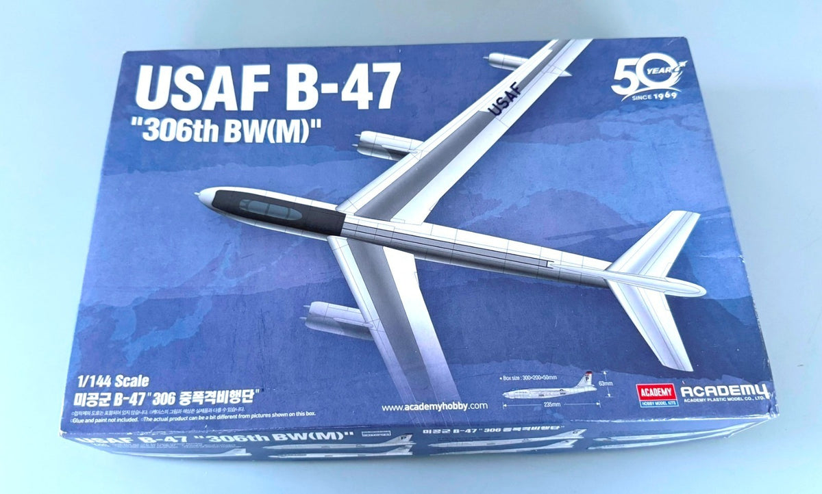 Academy USAF B-47 “306th BW(M)” Strategic Bomber 1/144 Model Kit #12618