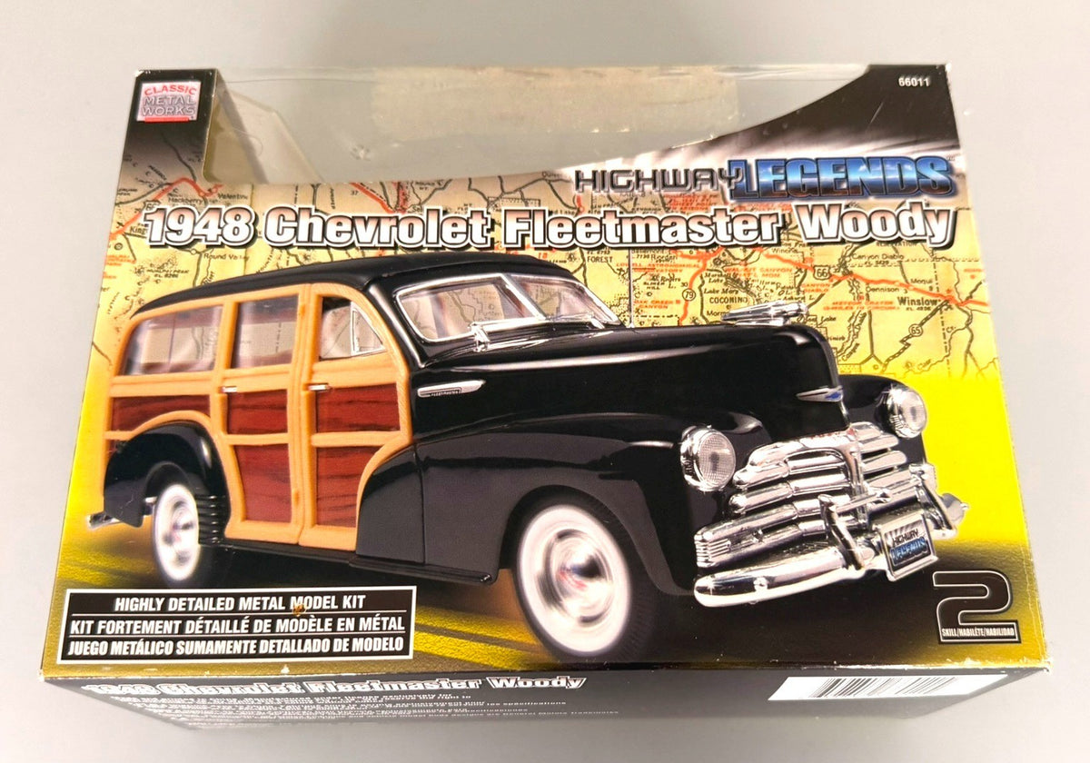 Highway Legends 1948 Chevrolet Fleetmaster Woody 1/24 Metal Model Kit GM #66011