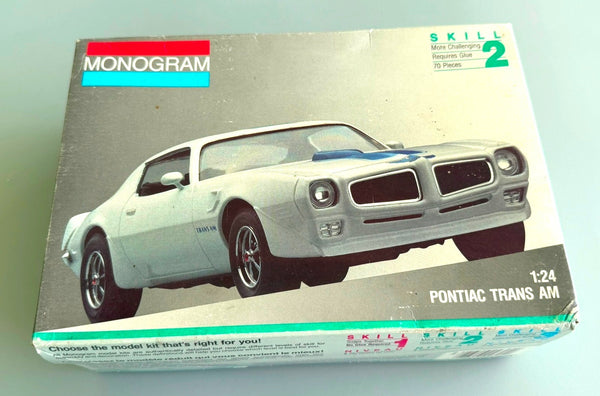 MONOGRAM. 2794. PONTIAC TRANS AM. 1/24 SCALE. MODEL KIT. SKILL 2.