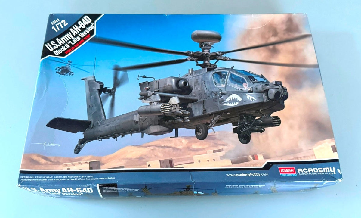Academy U.S. Army AH-64D Block II “Late Version” Helicopter 1/72 Scale 12551