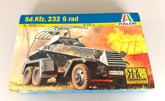 ITALERI. SD.KFZ. 232 6 RAD. GERMAN ARMORED CAR. 1/72 SCALE. 7032.
