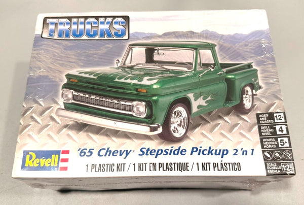 REVELL. 1965 CHEVY STEPSIDE PICKUP 2'N 1. 1/25 SCALE PLASTIC MODEL KIT 85-7210.