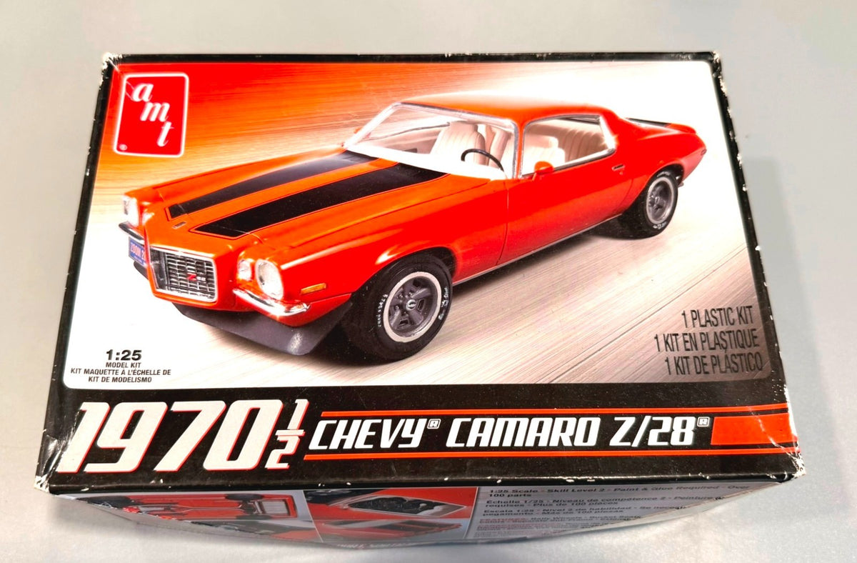 AMT 1970 1/2 Chevy Camaro Z/28 1/25 Scale Plastic Model Kit #635-200