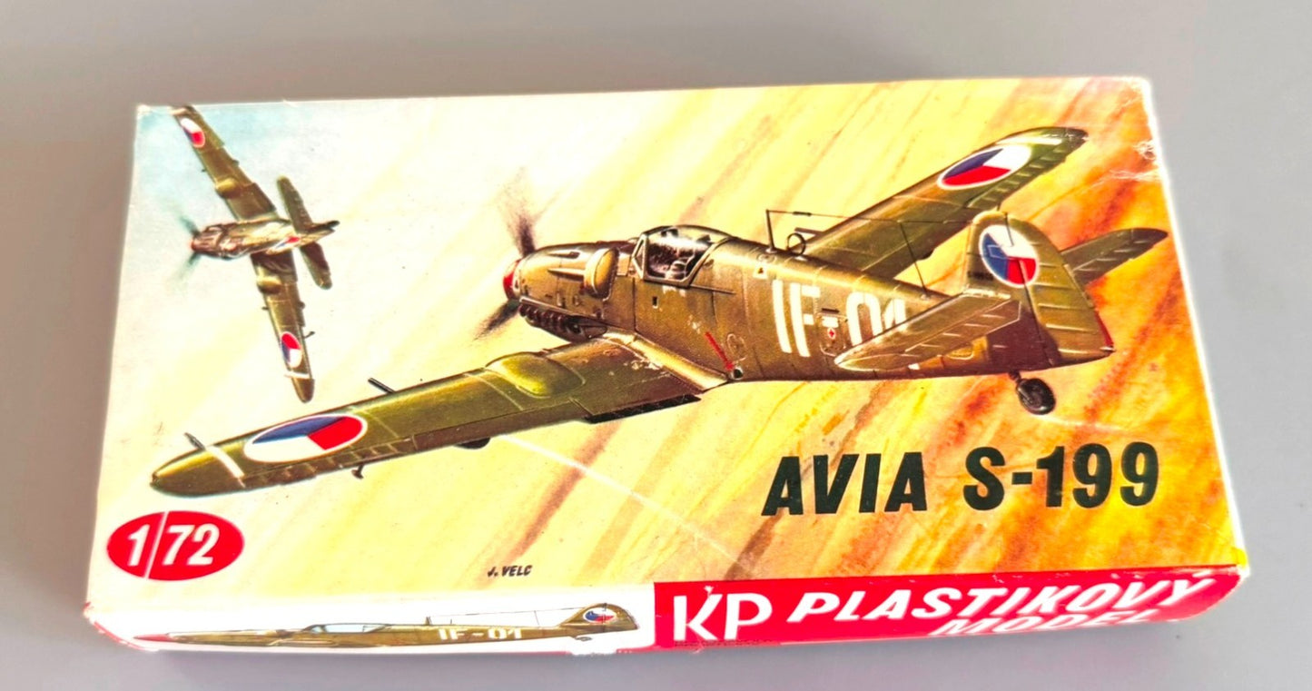 KP Kovozavody Prostejov Avia S-199 1/72 Czech Fighter Aircraft Model Kit