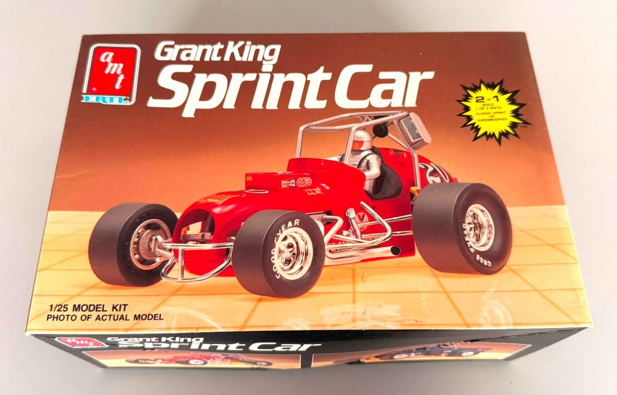 AMT ERTL Grant King Sprint Car 2-in-1 1/25 Model Kit #6511 Classic Race Car