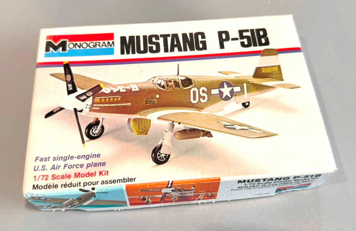 Monogram P-51B Mustang 1/72 Scale WWII Fighter Model Kit #6788 (OPEN)