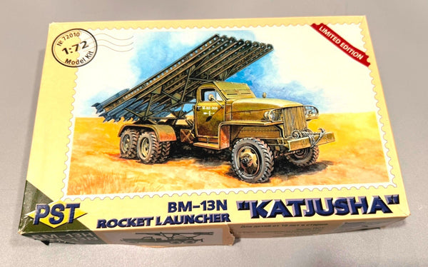 PST 72010 BM-13N KATYUSHA ROCKET LAUNCHER 1/72 SCALE MODEL KIT