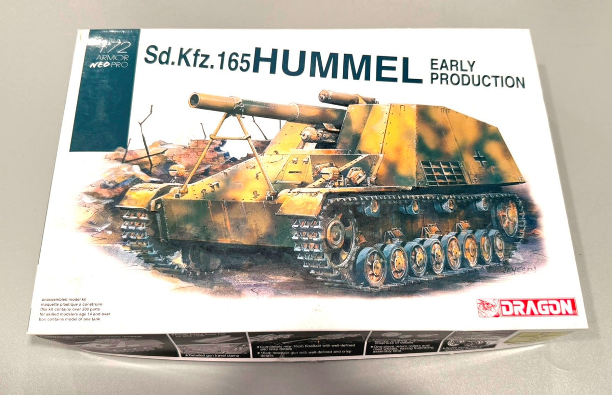 Dragon Sd.Kfz. 165 Hummel Early Production 1:72 Scale Armor Pro Model Kit #7627