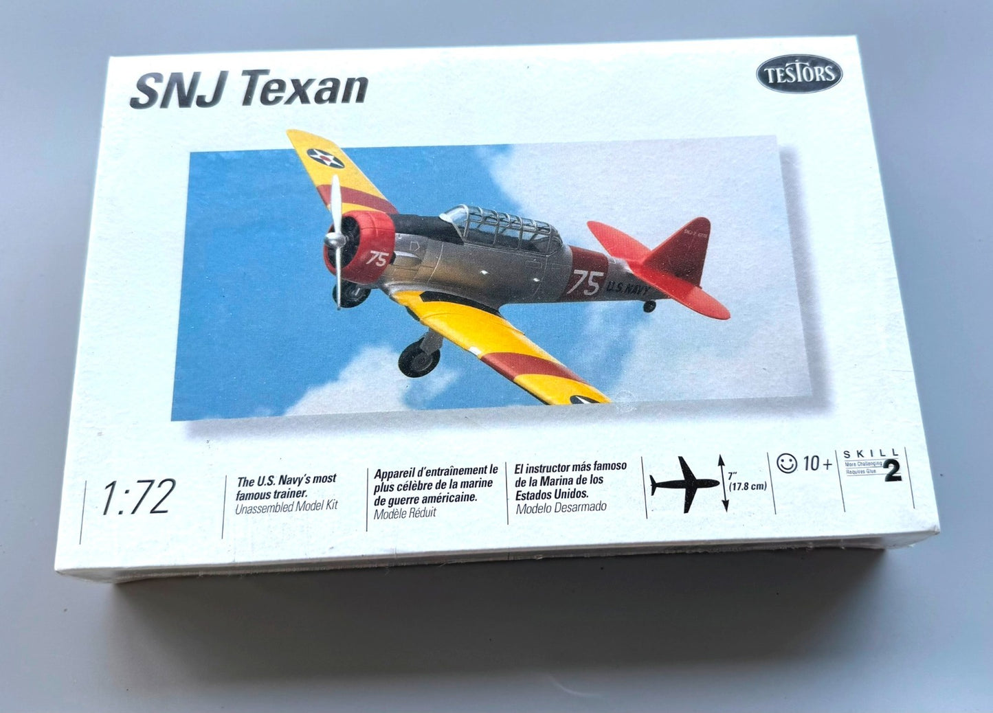 Testors North American SNJ Texan 1/72 Scale Model Kit No. 663 US Navy Trainer