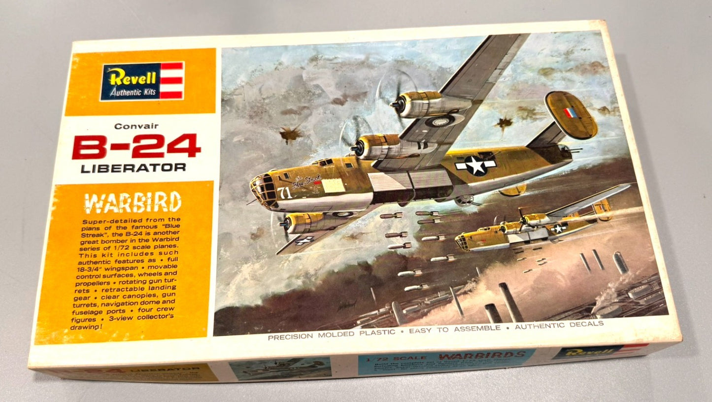 REVELL. CONVAIR B-24 LIBERATOR WARBIRD. 1:72 SCALE. H-203:200.