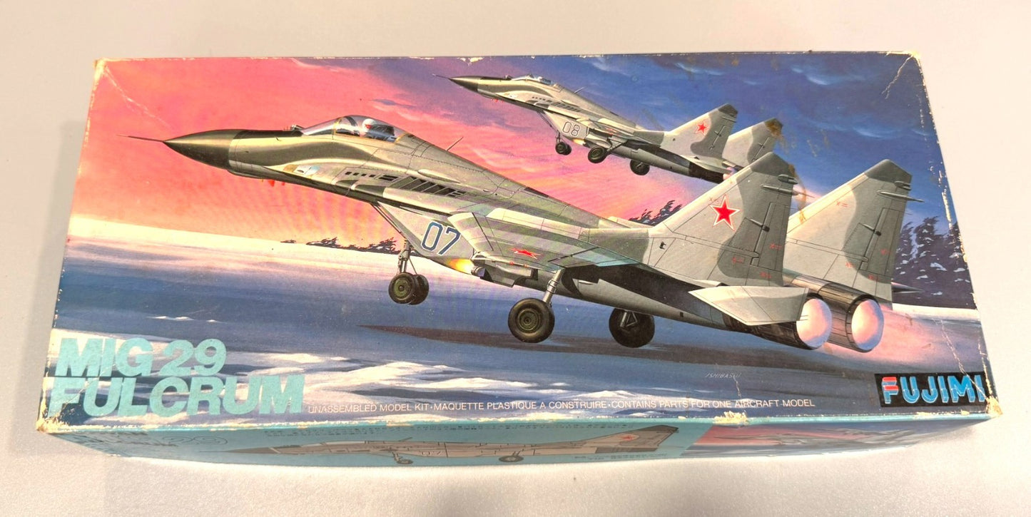 FUJIMI MIKOYAN MiG-29 FULCRUM (G-18) 1/72 SCALE PLASTIC MODEL KIT