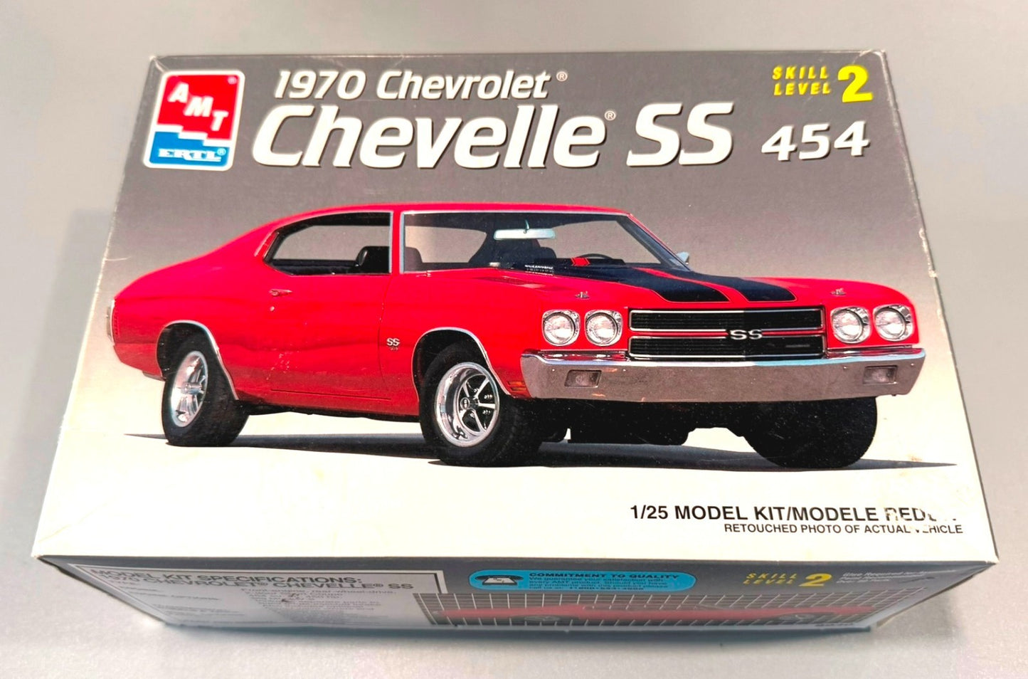 AMT/ERTL 1970 Chevrolet Chevelle SS 454 1:25 Scale Model Kit #8940 Skill Level 2