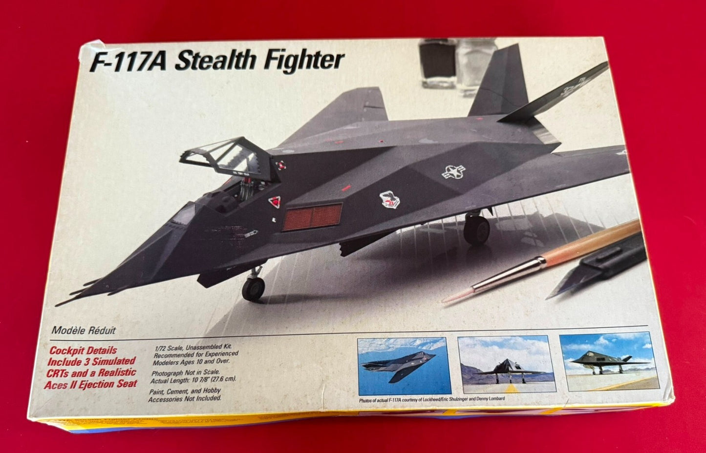 TESTORS. F-117A STEALTH FIGHTER. 1/72 SCALE. No. 654
