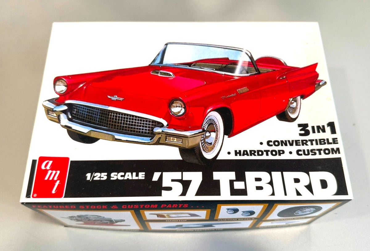 AMT 1957 Ford Thunderbird T-Bird 1/25 Scale Model Kit AMT1397/12