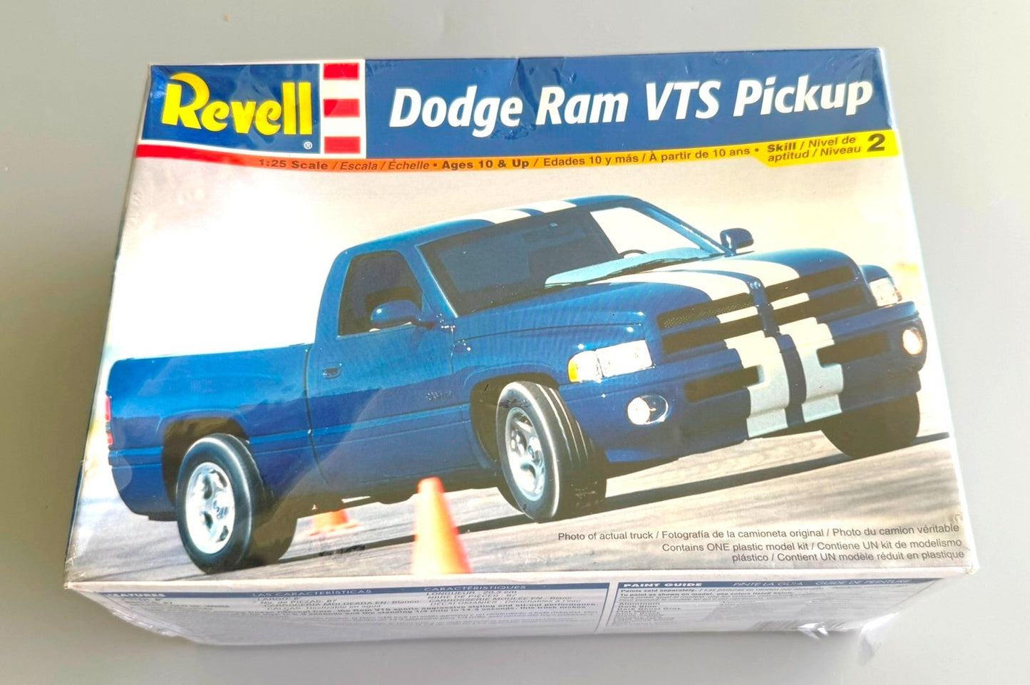 REVELL. 85-7617. DODGE RAM VTS PICKUP. 1/25 SCALE. MODEL KIT.
