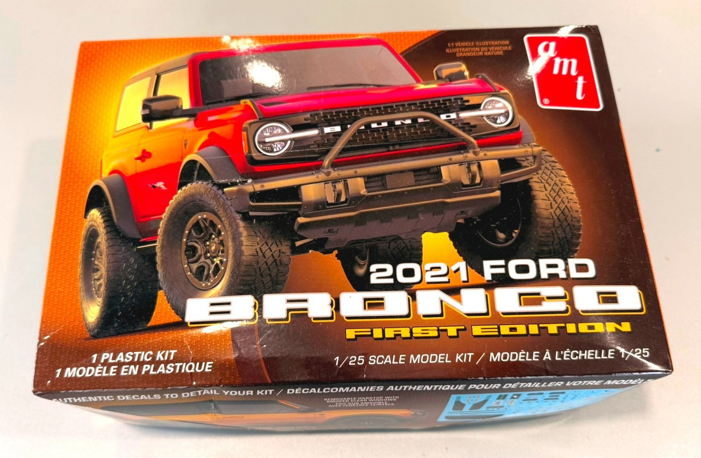 AMT 2021 Ford Bronco First Edition 1:25 Scale Model Kit AMT1343M/12