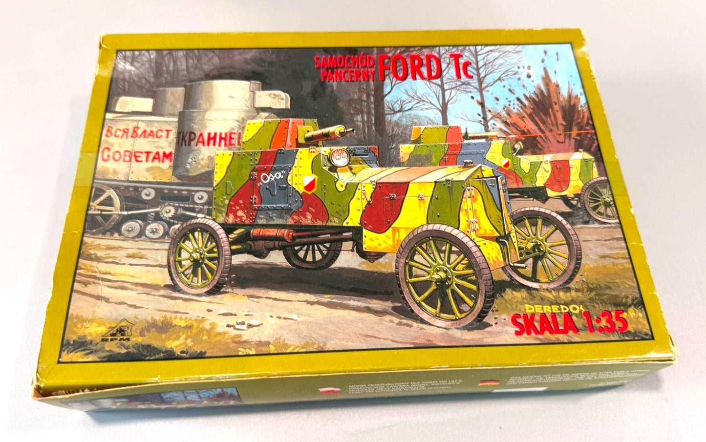 RPM Ford T / Ford Model T Armored Car 1/35 Plastic Model Kit Vintage