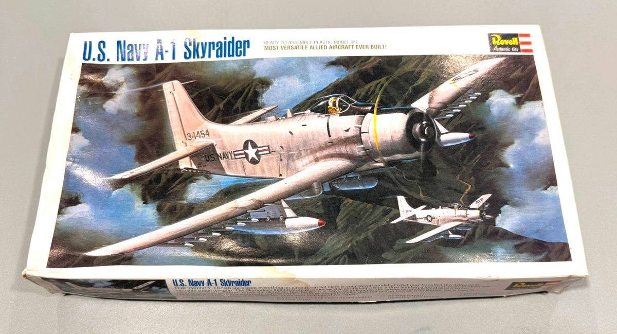Revell U.S. Navy A-1 Skyraider  1/40 scale #0261R0100