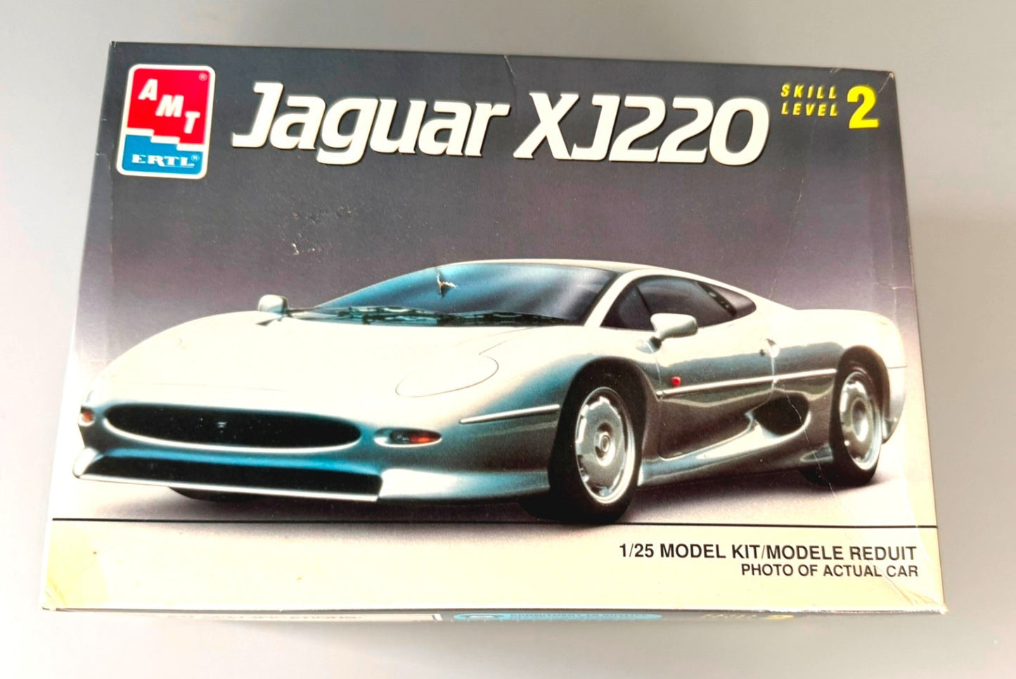 AMT ERTL 6608 JAGUAR XJ220 1/25 SCALE MODEL KIT SKILL LEVEL 2