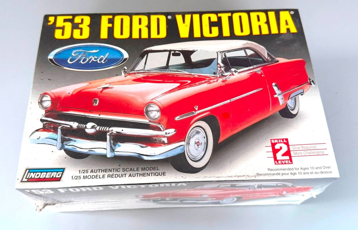 Lindberg 1953 Ford Victoria 1/25 Scale Model Car Kit Skill 2 #72172