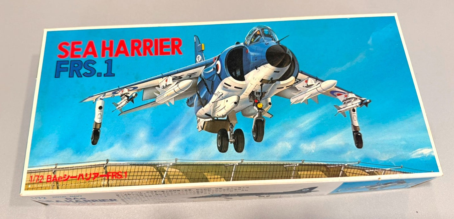FUJIMI BAe SEA HARRIER FRS.1. ROYAL AIR NAVY 1/72 SCALE PLASTIC MODEL KIT