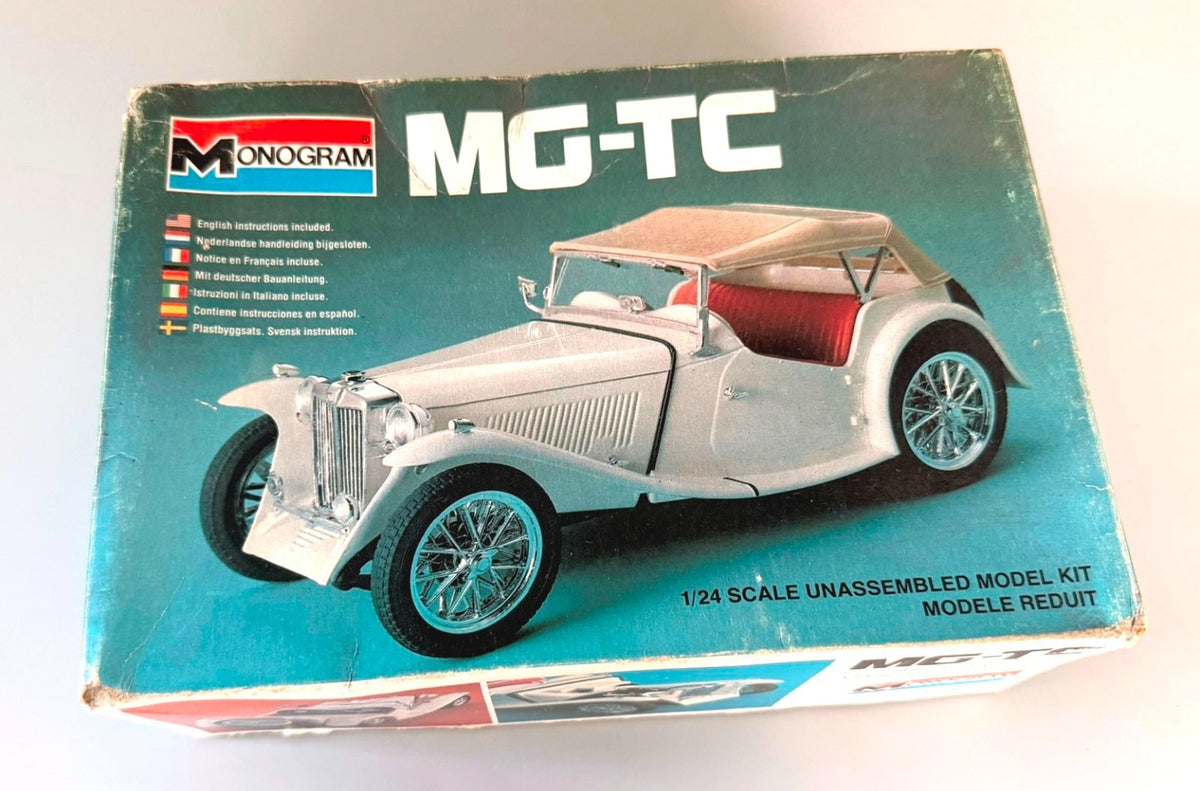 Monogram MG-TC Roadster 1/24 Scale Plastic Model Car Kit #2290 Vintage