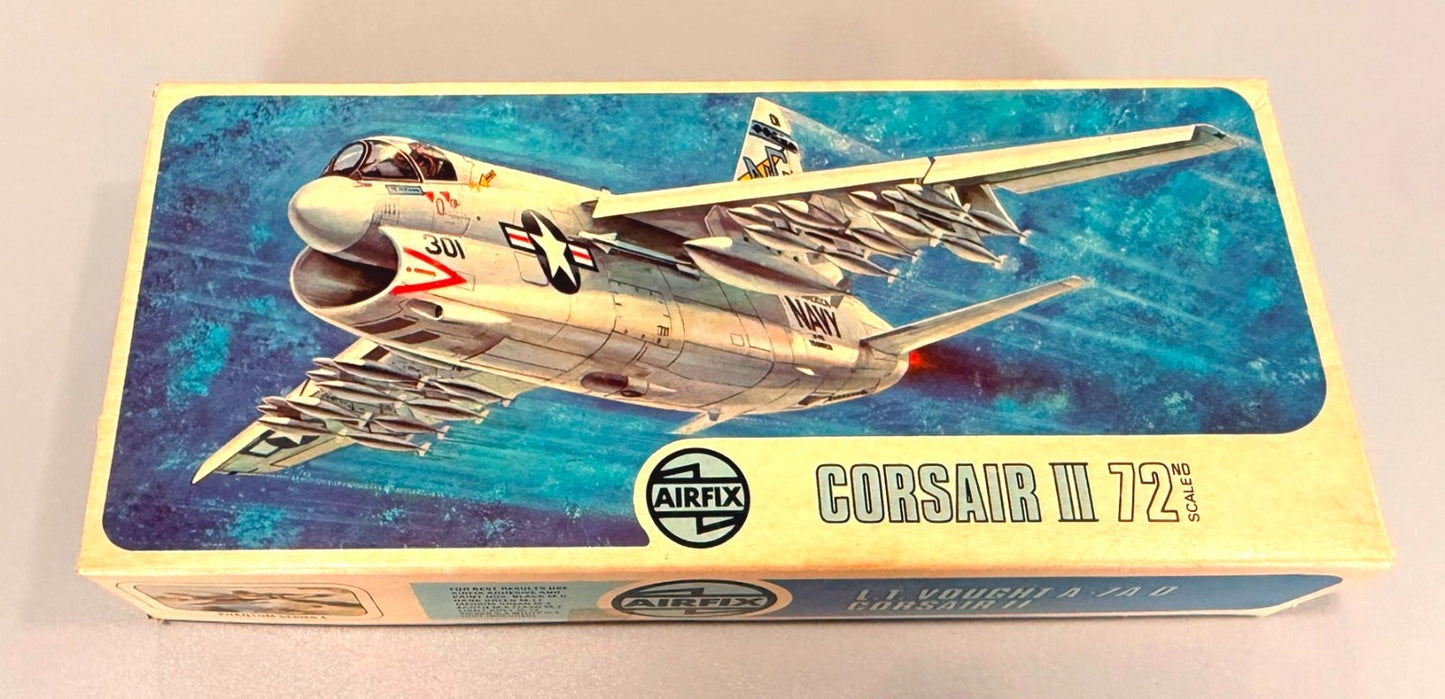 AIRFIX. LT VOUGHT A-7A/D CORSAIR II. 1/72 SCALE. MODEL KIT. SERIES 3. NO. 396
