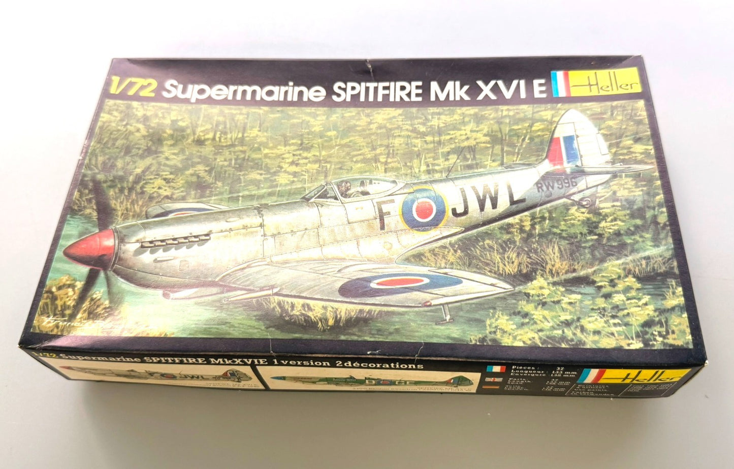 Heller Supermarine Spitfire Mk XVI E No. 282 1/72 Scale Aircraft Model Kit Vinta