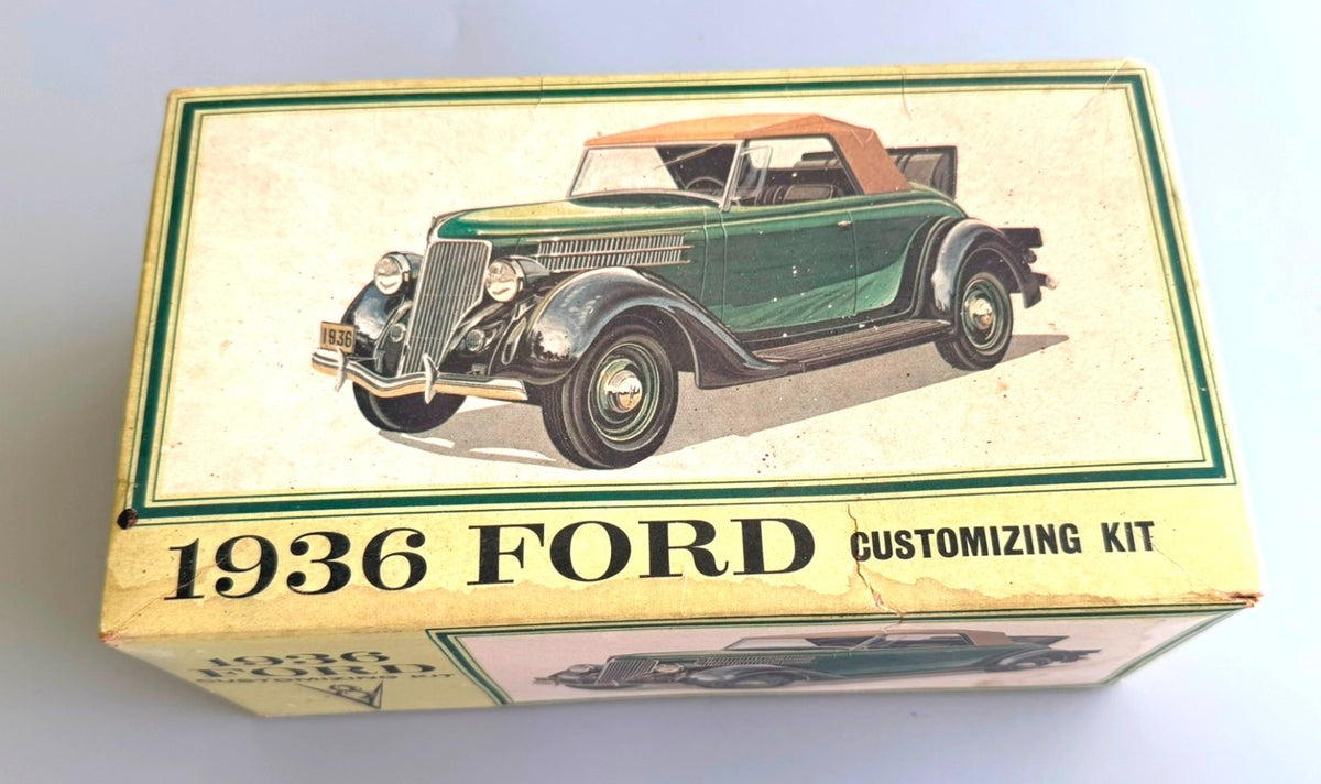 AMT 1936 Ford Customizing Kit Model Car Unbuilt Classic Vintage 1/25