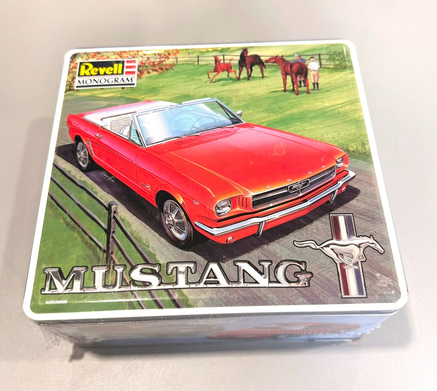 Revell Monogram 1964 Ford Mustang Convertible 1/24 Scale Model Kit 85-4157