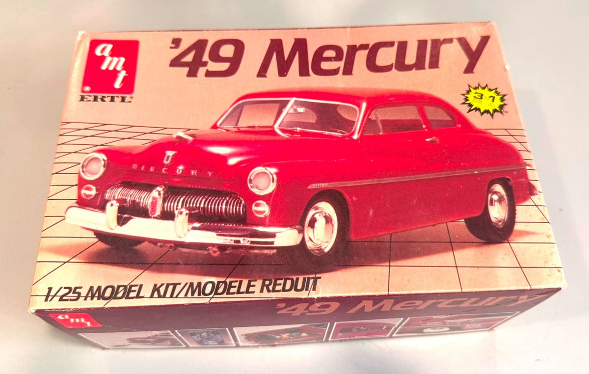 AMT ERTL 1949 Mercury  1/25 Scale Model Kit #6594 Vintage