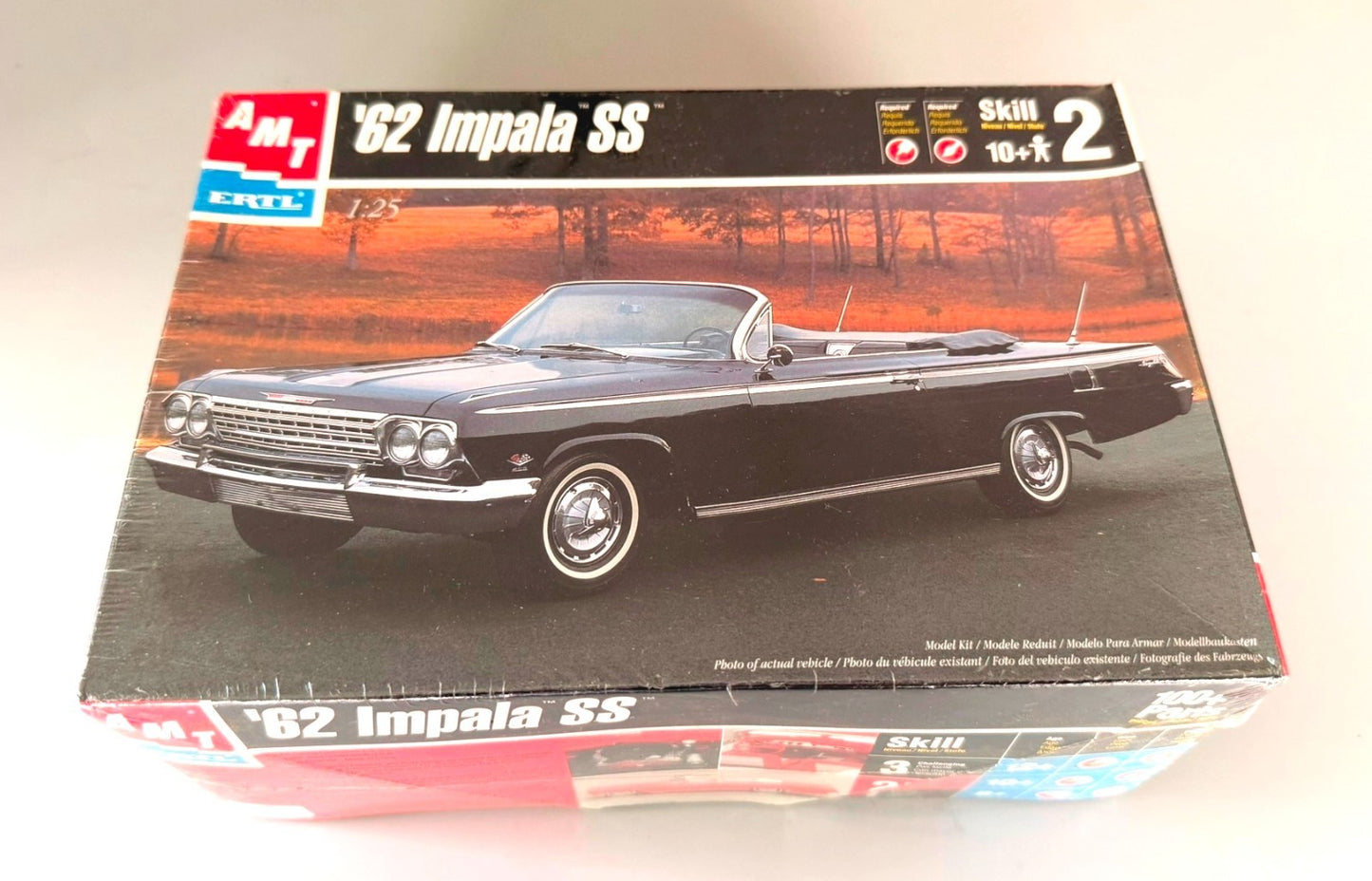 AMT ERTL 1962 CHEVY IMPALA SS CONVERTIBLE 1/25 SCALE MODEL KIT SKILL 2