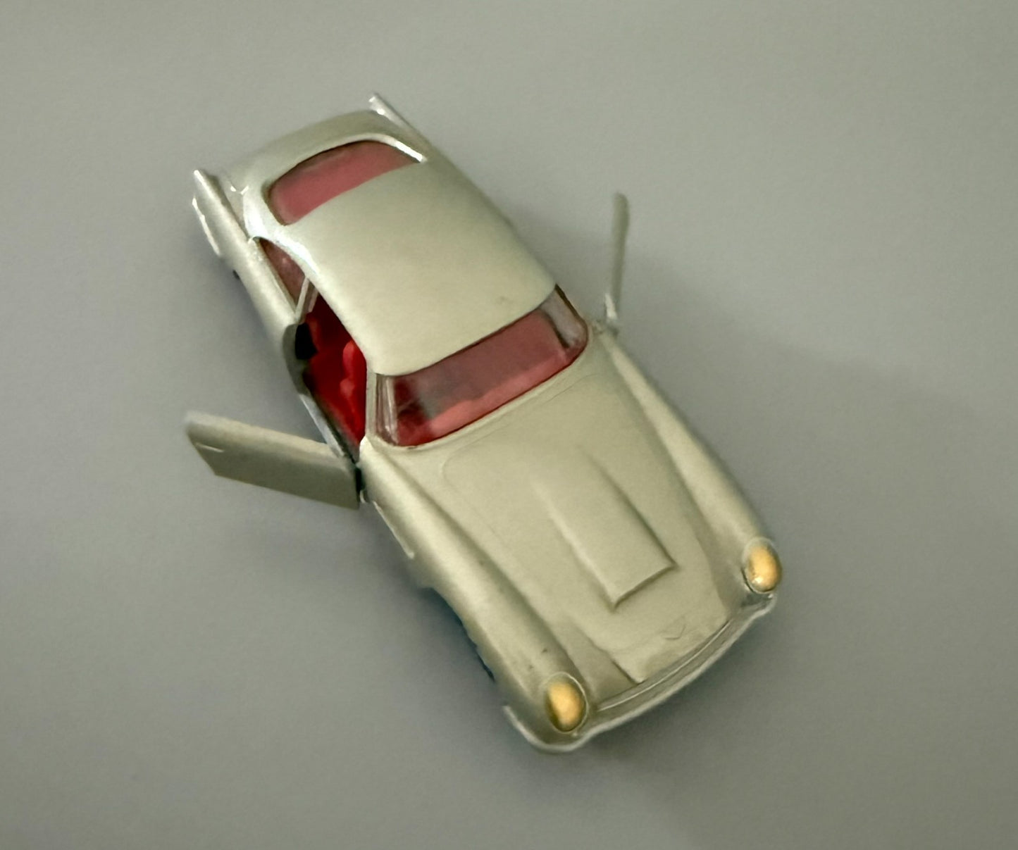 Solido Aston Martin DBS Silver Diecast Model Car 1:43 Scale Vintage