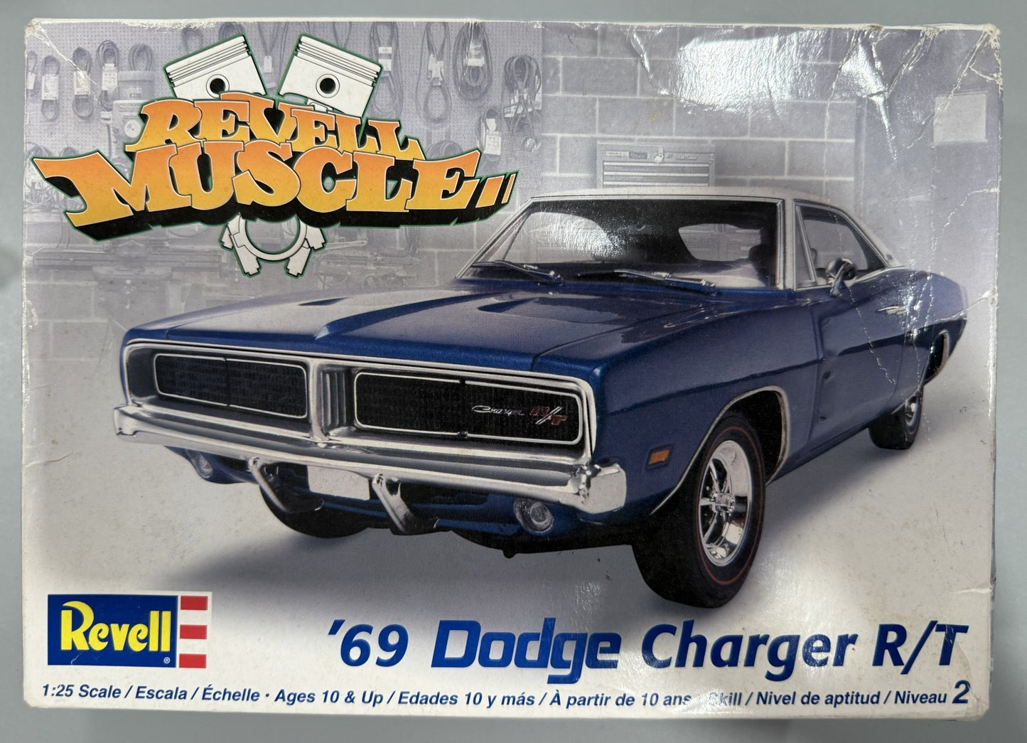 Revell 85-2546 1969 Dodge Charger R/T 1:25 Plastic Model Kit Open Box