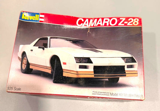 Revell Chevrolet Camaro Z-28 1/25 Scale Plastic Model Car Kit #7248 Vintage