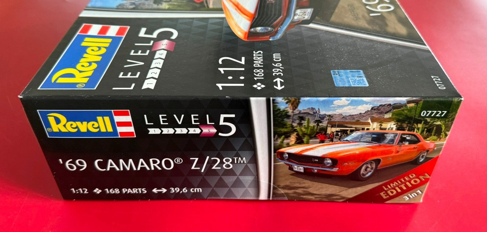 REVELL. '69 CAMARO Z/28. 1/12 SCALE. No. 07727