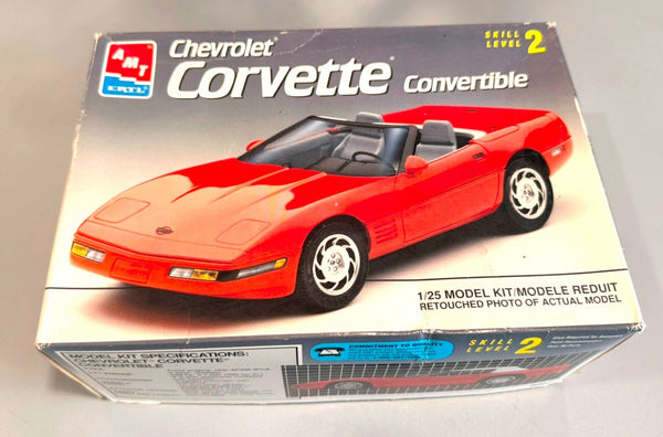 AMT ERTL Chevrolet Corvette Convertible 1/25 Scale Model Kit 8607 Skill Level 2