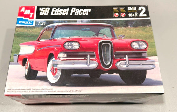 AMT. ERTL. 1958 EDSEL PACER. 1/25 SCALE. MODEL KIT 30032.