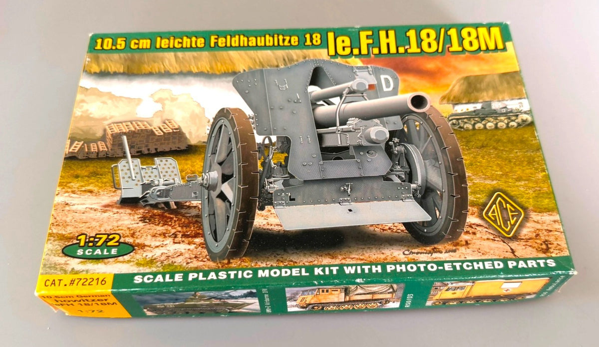 ACE le.F.H. 18/18M 1/72 Scale Plastic Model Kit #72216